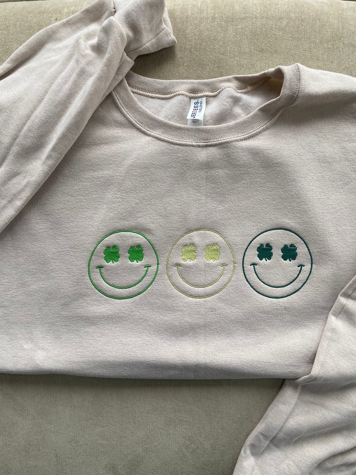 Smiley Face 4-leaf clover crewneck