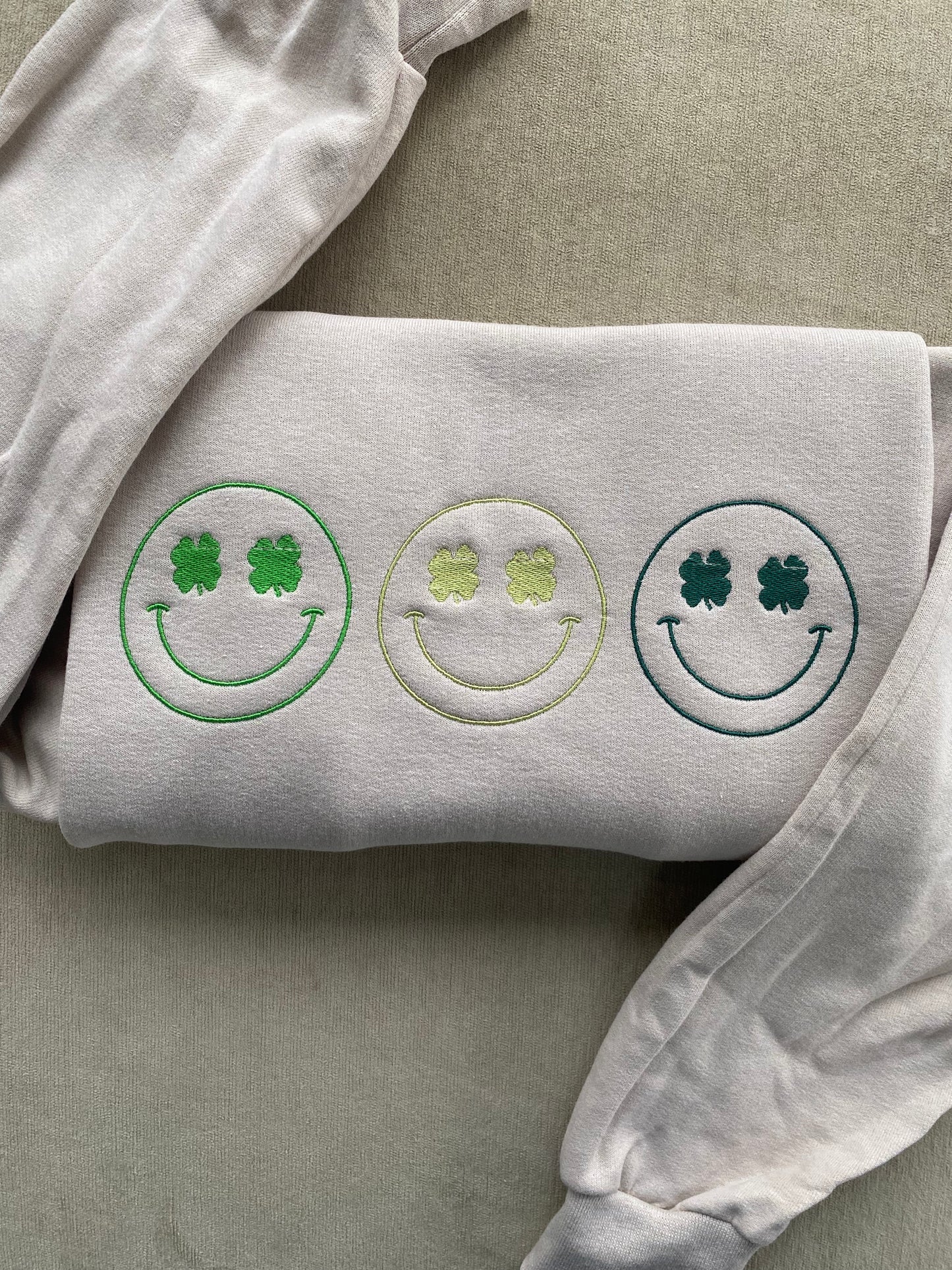 Smiley Face 4-leaf clover crewneck